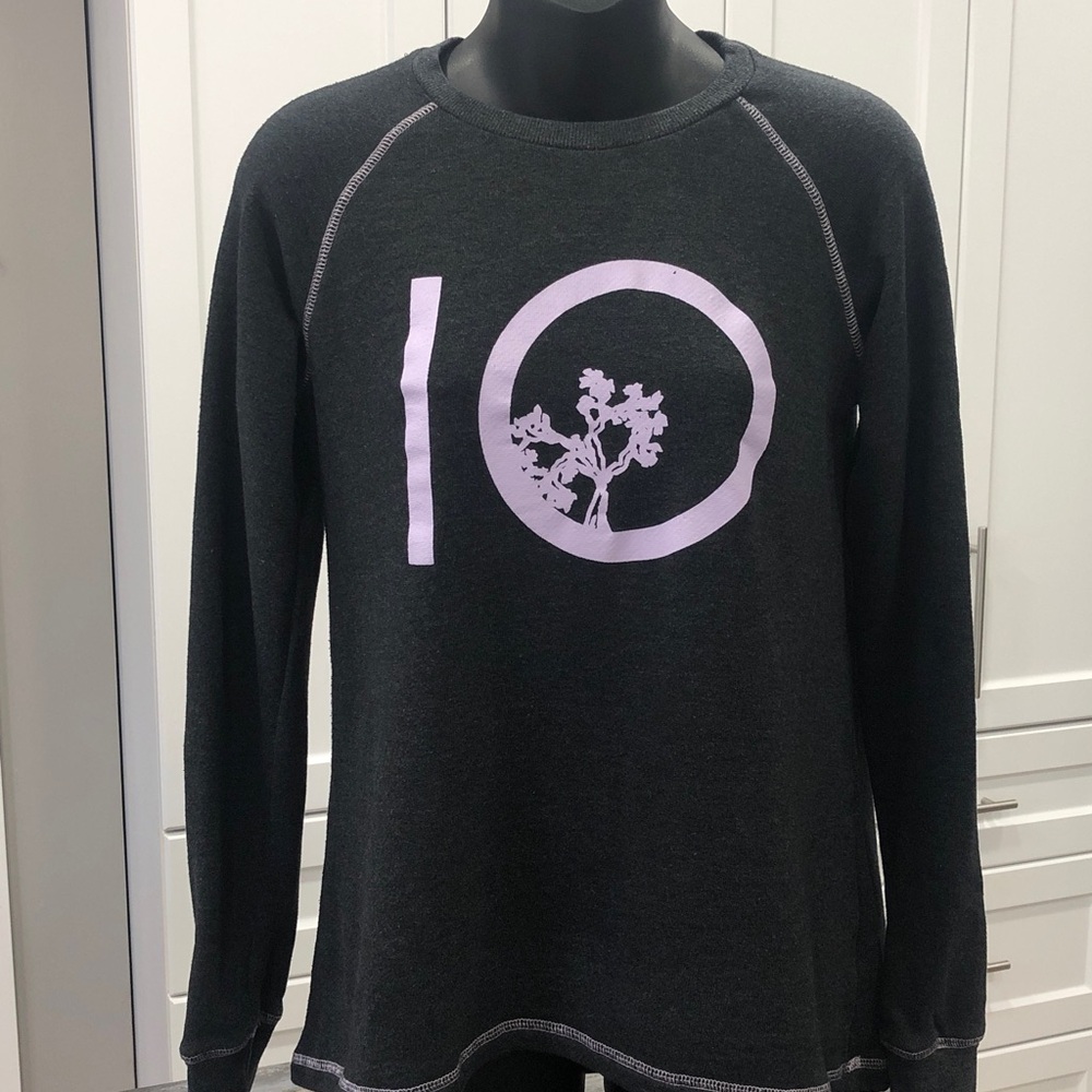 🌿 tentree Crewneck Long Sleeve Shirt – Dark Gray w/ Purple Graphic - XS